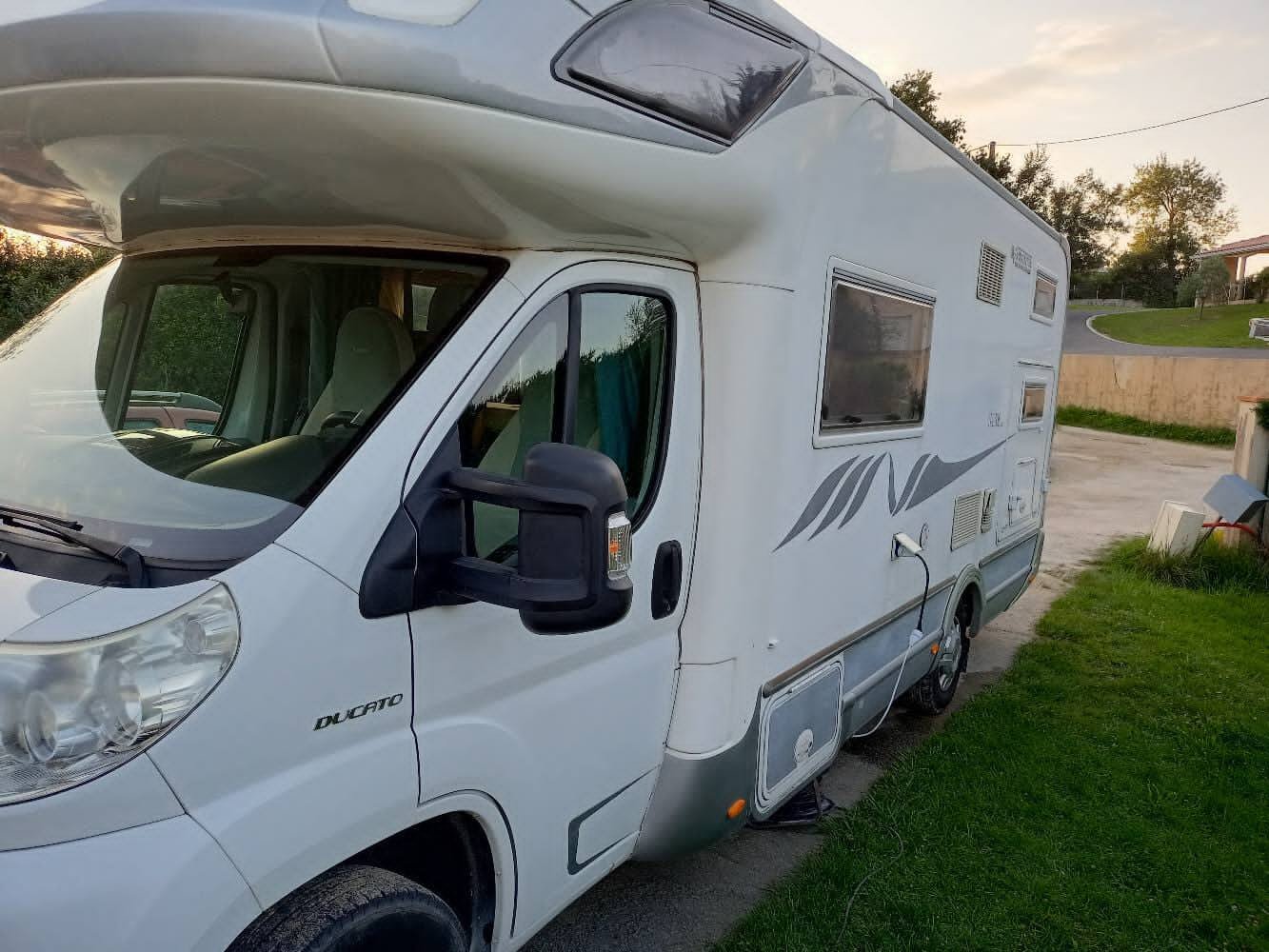 Capucine Mobilvetta NAXOS M42 porteur Fiat Ducato