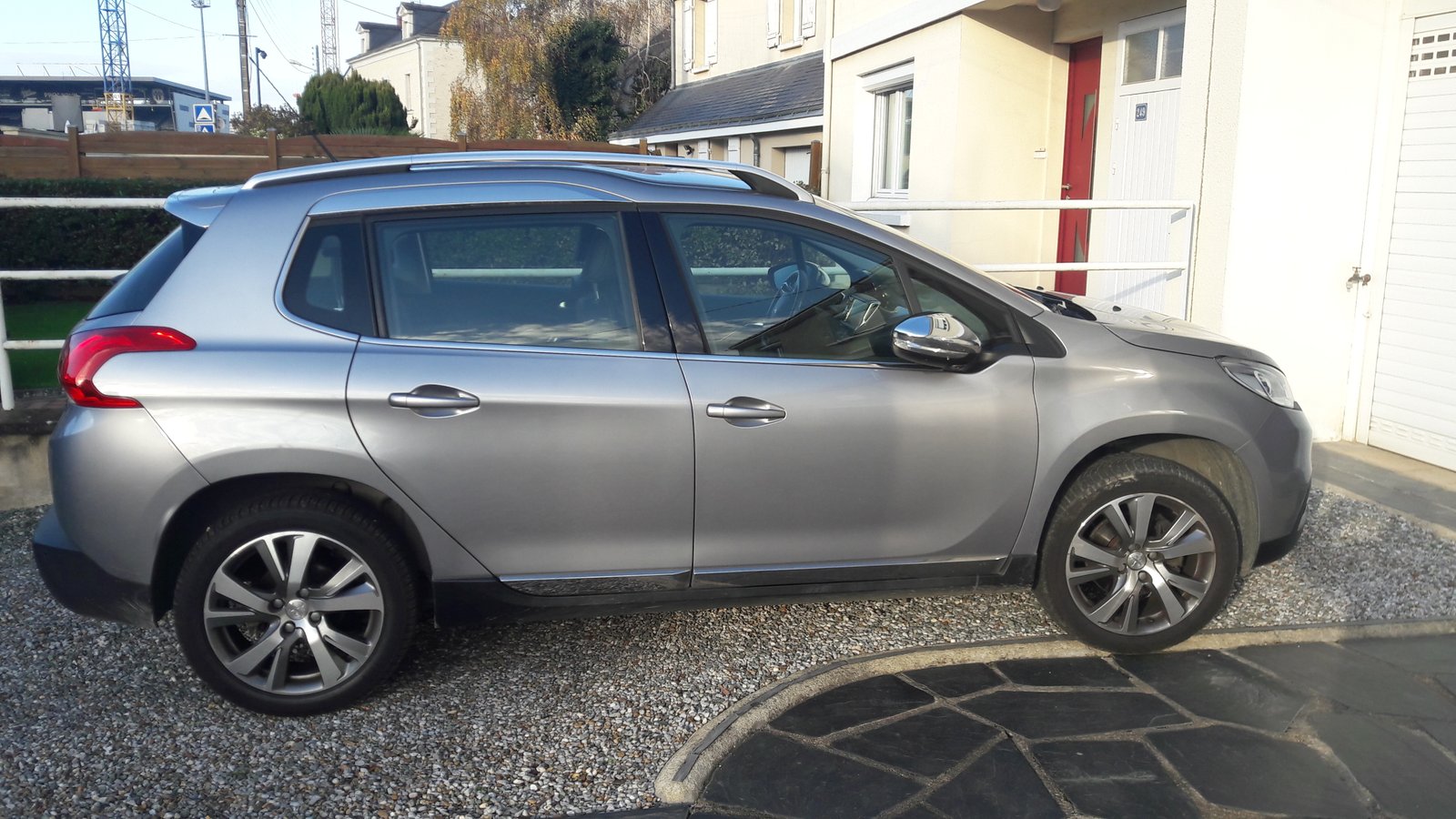 Peugeot 2008 1.2 Pure Tech 110 Allure 110ch