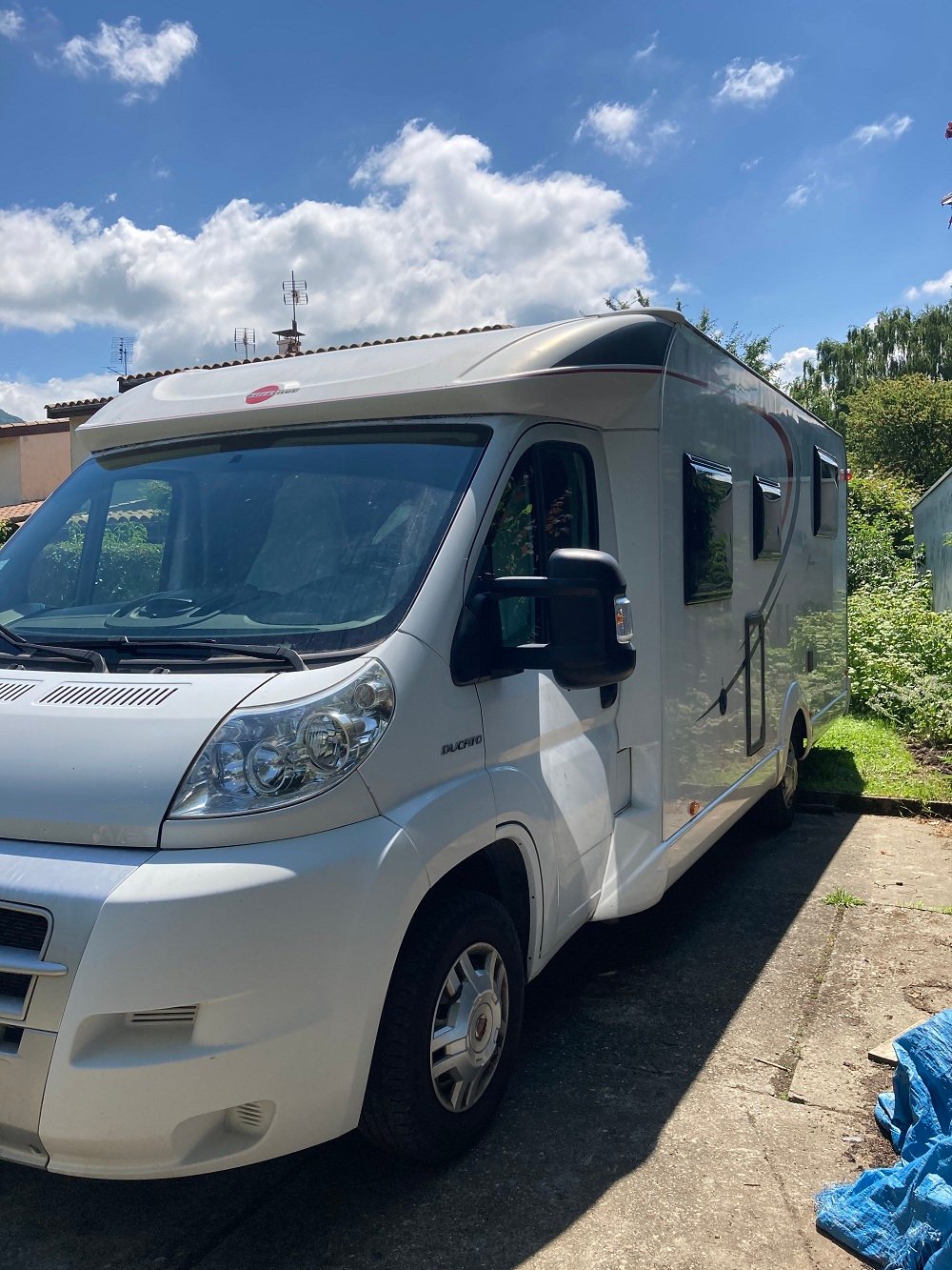 BURSTNER Nexxo T 728 Porteur Fiat ducato 130 ch